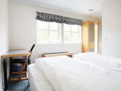 Aak Hotel 2*
